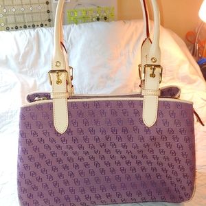 Dooney & Bourke lavender purse